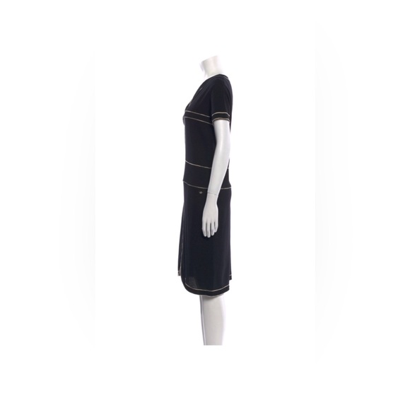 Chanel Knee Length Black Shift Dress. Size 10 - Picture 3 of 8